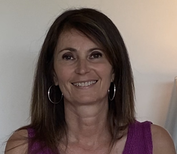 Isabelle Loire coach professionnel et formatrice professionnelle en entreprise à l’attention des dirigeants, chefs d’entreprise et managers sur Marseille, Aix en Provence et la région PACA